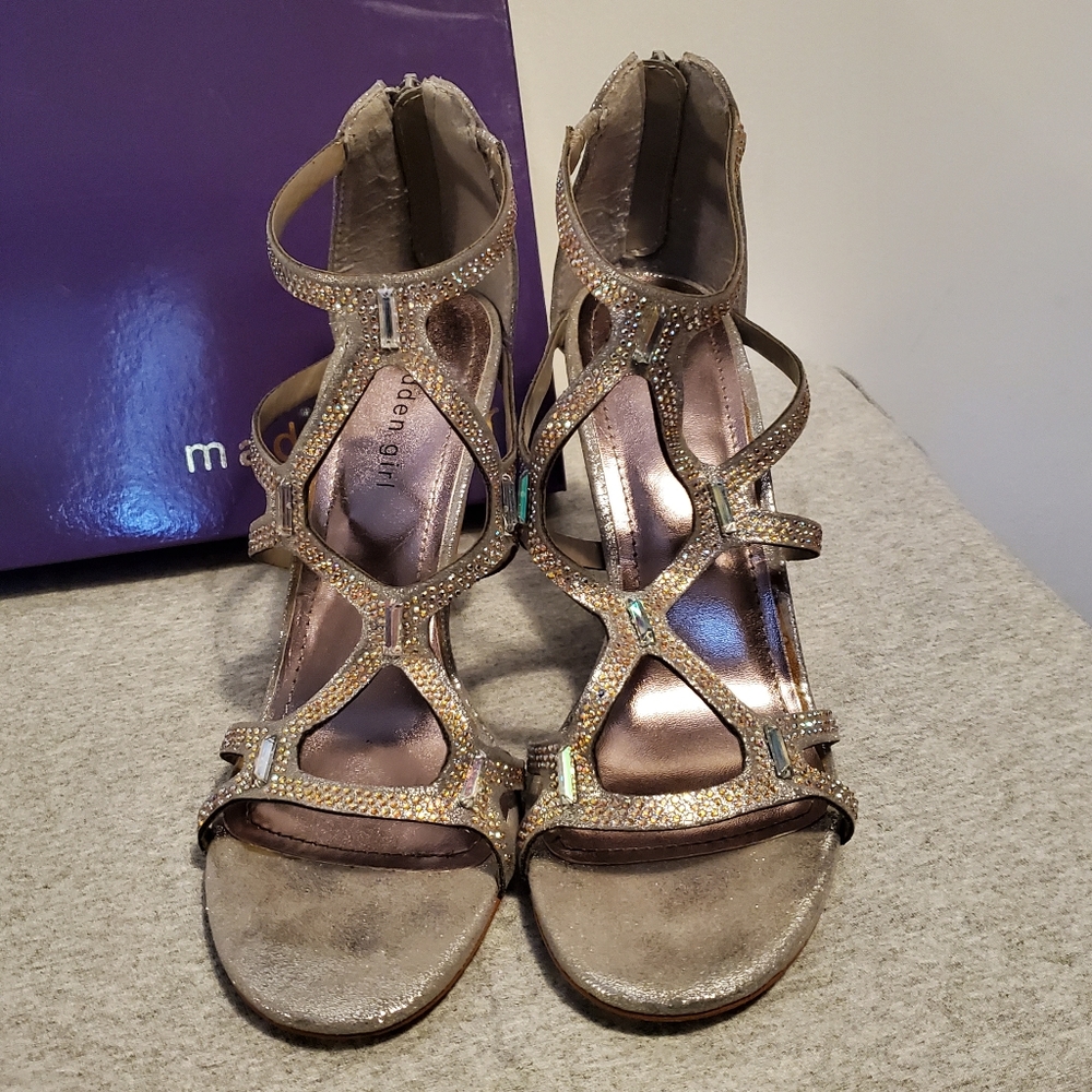 Sparkle, shimmer, jeweled Heels